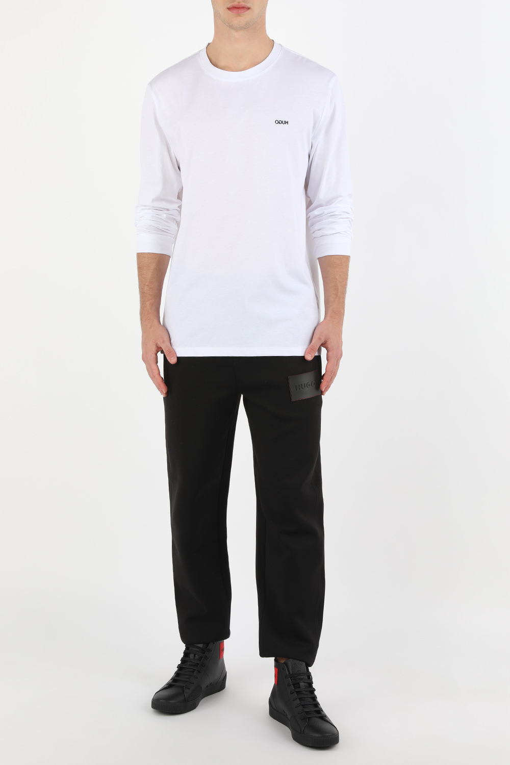 חולצת לוגו ארוכה בגוון לבן